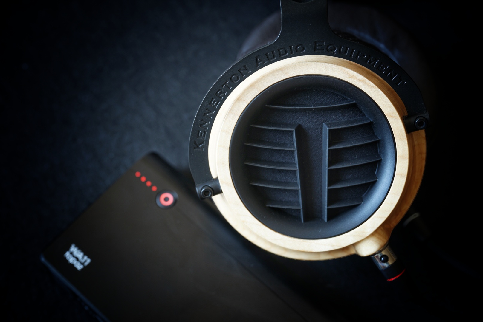 让耳旁,洋溢幸福!售价3W块的苏俄Kennerton参考级平板耳机Thror