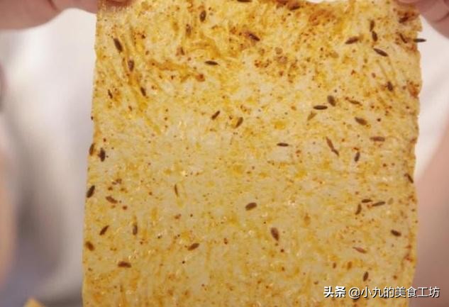 用面粉做辣条不加淀粉还劲道,如何做辣条又干净又好吃教程