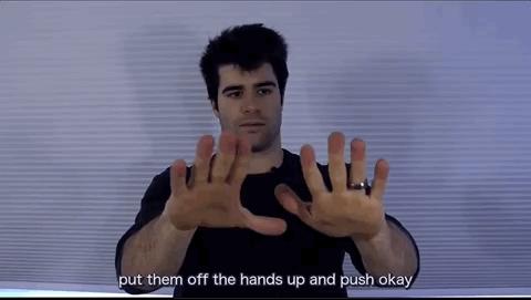 打网球手腕三角软骨损伤怎么恢复,打网球手臂发力还是手腕发力