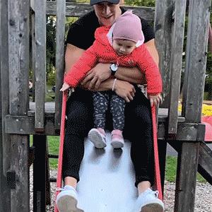 90后奶爸搞怪哄娃,肌肉奶爸带娃路人反应