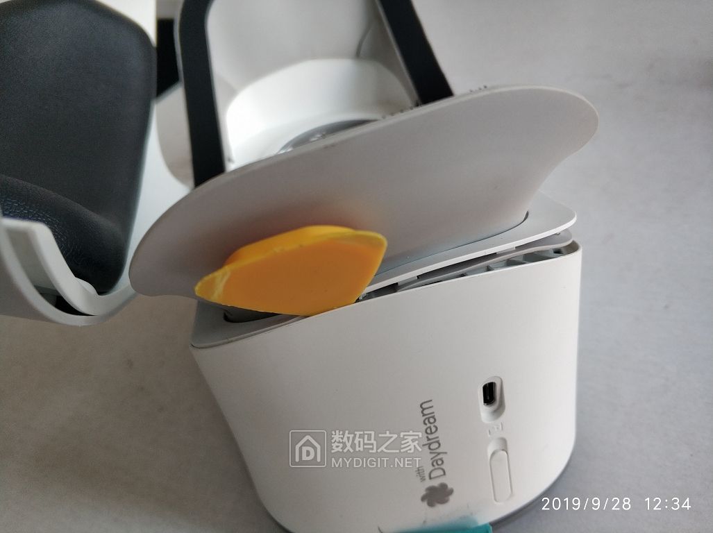 最后之作！被宣告死亡的DaydreamVR及联想MR头显一体机拆解一览