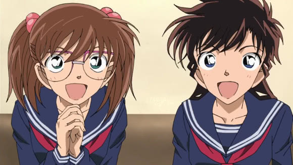 柯南真人被认出是工藤新一,名侦探柯南和工藤新一撞脸的角色