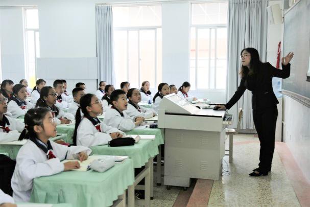 昆三中经开区学校升学率,昆明经开区昆三中校区