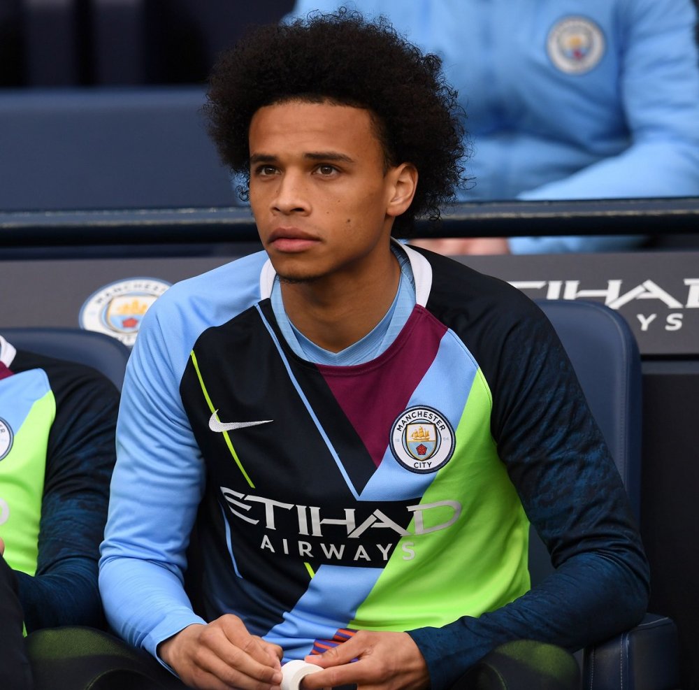 奥迪杯落幕，拜仁皇马哪家更愁？连克强敌热刺要抢英超冠军