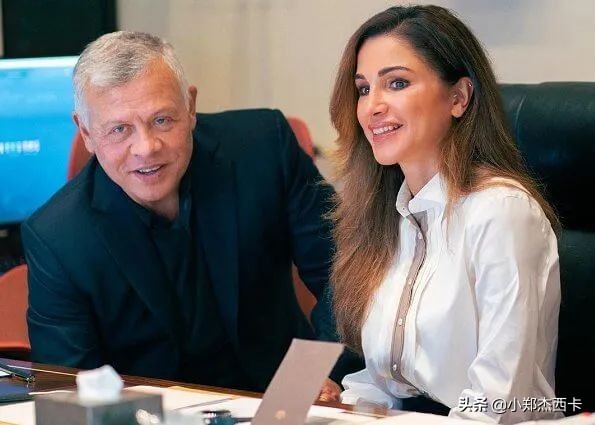 第一夫人真惨,打工4年,退休金半个包都买不起|郑尔摩斯周报