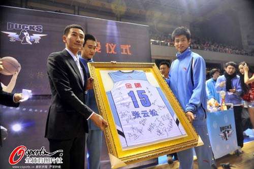 快哉江湖——CBA的退役球衣