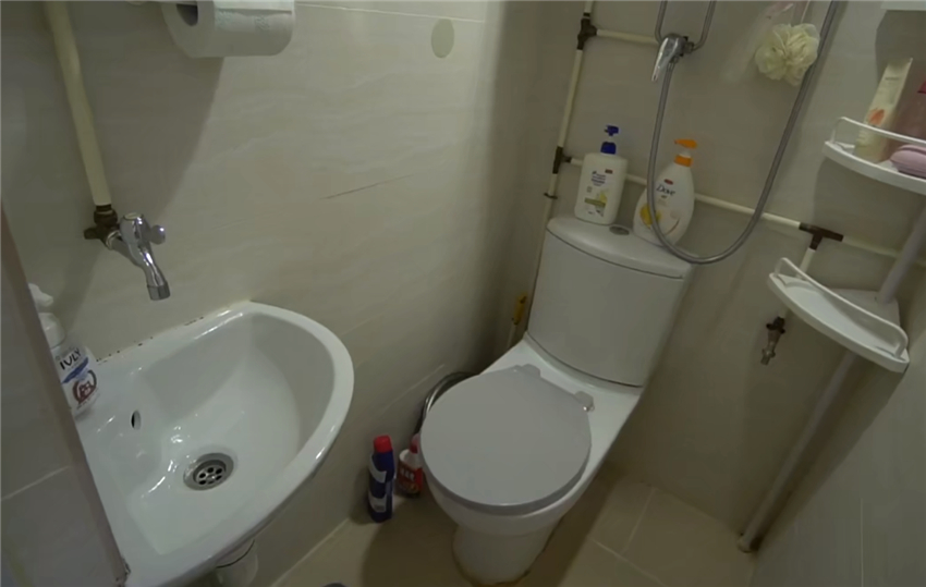 香港小夫妻搬迁,香港夫妻搬电脑桌