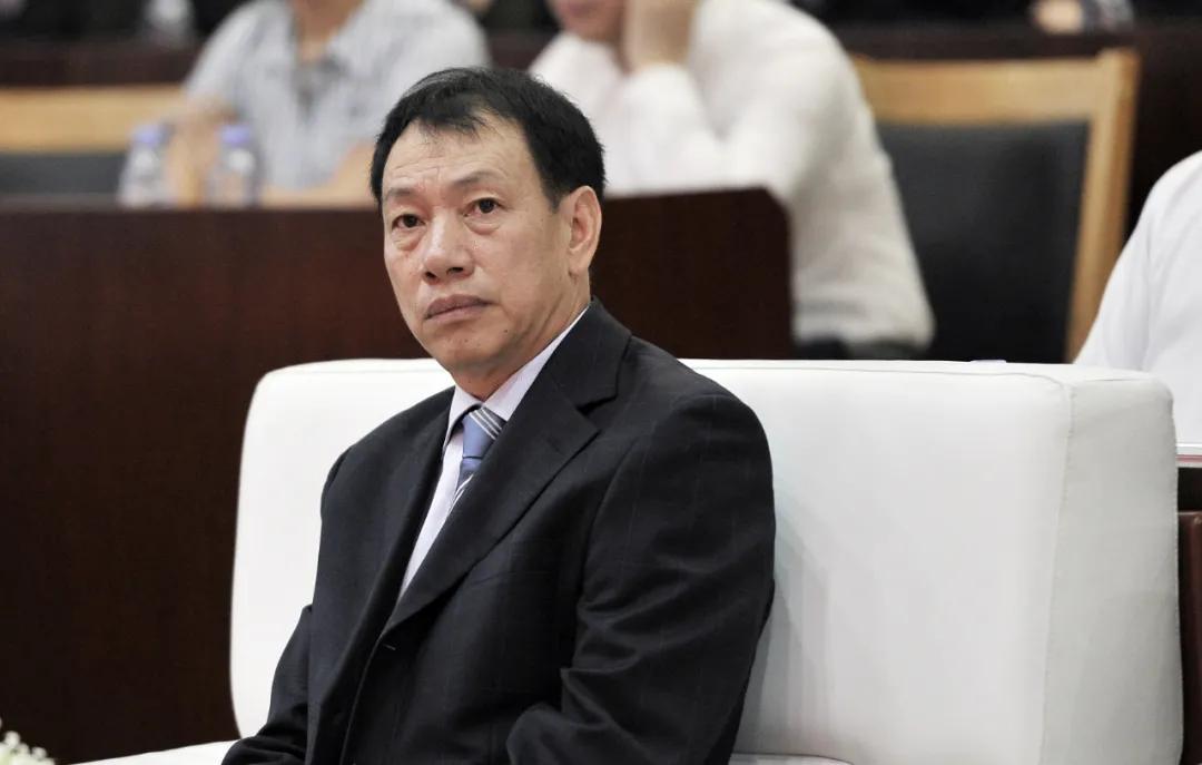 “中国金王”再婚，紫金矿业“冲喜”？高负债全球买矿，最大金山被收回