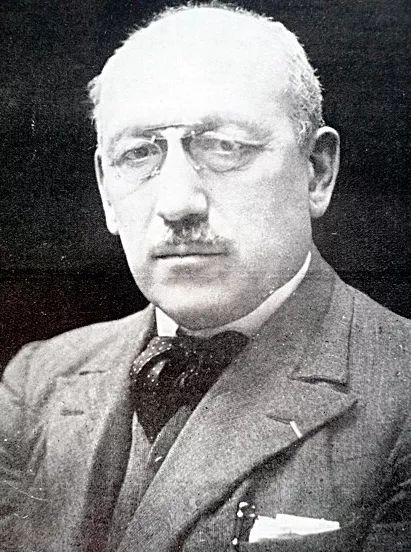 如何辨别被害妄想症,钟情妄想症和被爱妄想症