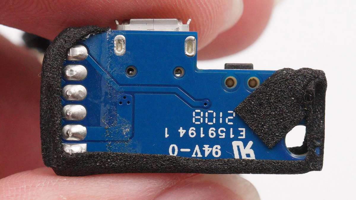 “唱吧K歌宝,头大就是好”,小巨蛋家庭KTVP6拆解报告