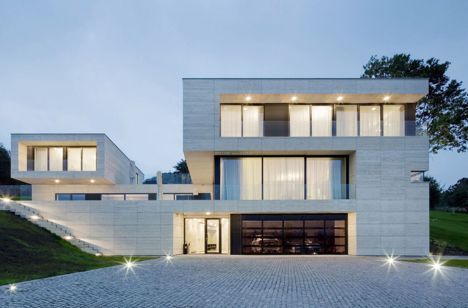 雨水悄悄的飘入门窗，别担心，杜绝这几种问题即可