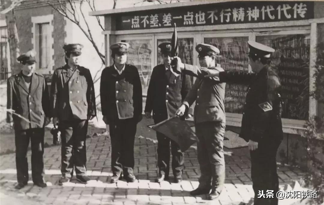 红色传承｜“一点不差，差一点也不行”，小东站的传奇故事讲不完