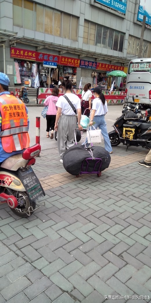 上海七浦路服装批发市场疫情视频,上海七浦路批发市场疫情解除了吗