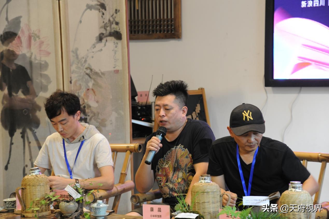 艺术与美食都不可或缺,超级红人节大V天艺村之行