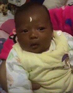 国产最黑宝宝火了!看到爸爸恶搞照后,网友:想跪地叫“包大人”