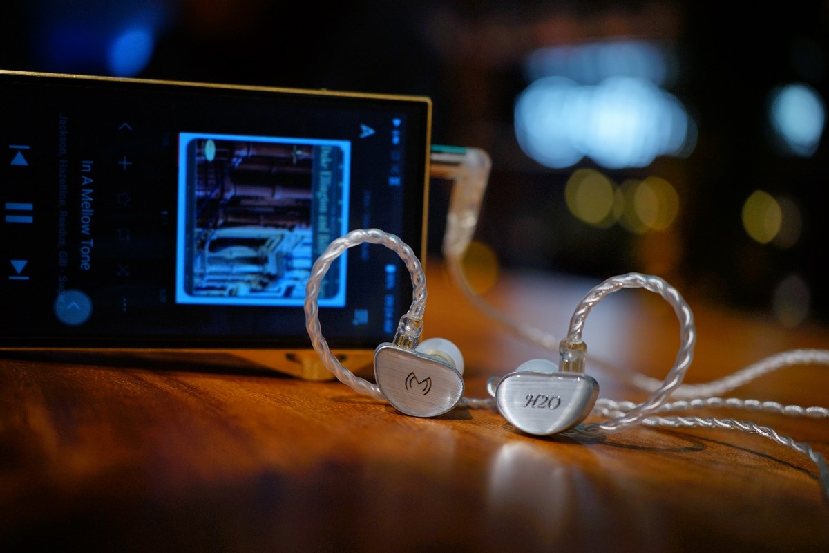 艾利和sa700和索尼黑砖,艾利和sa700对比sp1000有提升吗