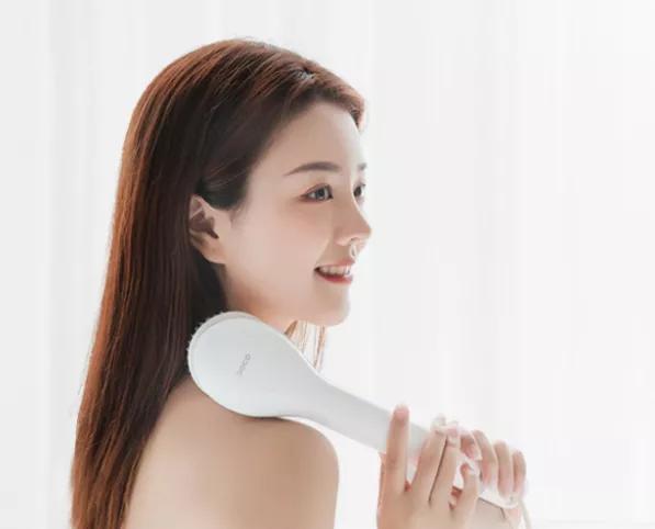 小米生态进军“搓澡业”?电动“小手”自动搓泥,不费力身体变白