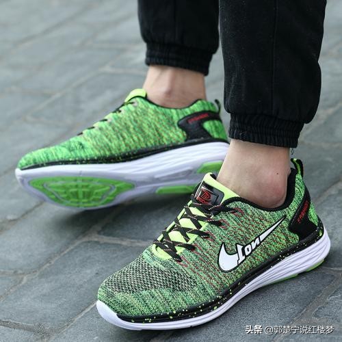 安踏对比本土运动品牌优势在哪 (安踏领跑安踏专业训练鞋)