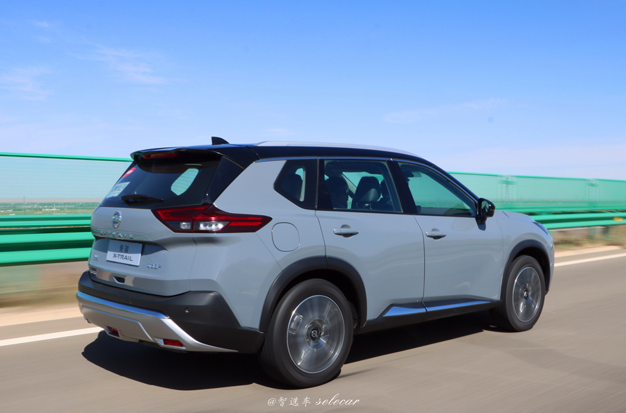 奇骏超智能2.0版,新款奇骏超混智能驾驶