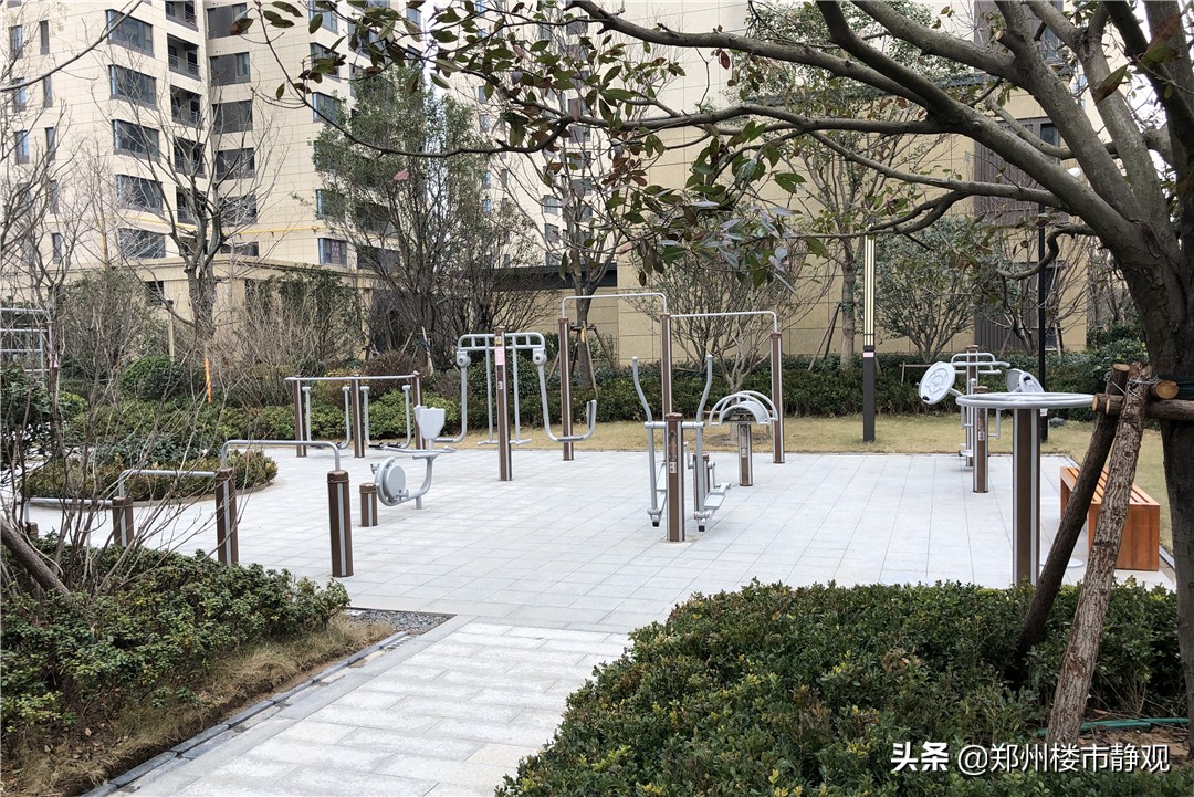 贾鲁河锦艺,贾鲁河边看融创龙府