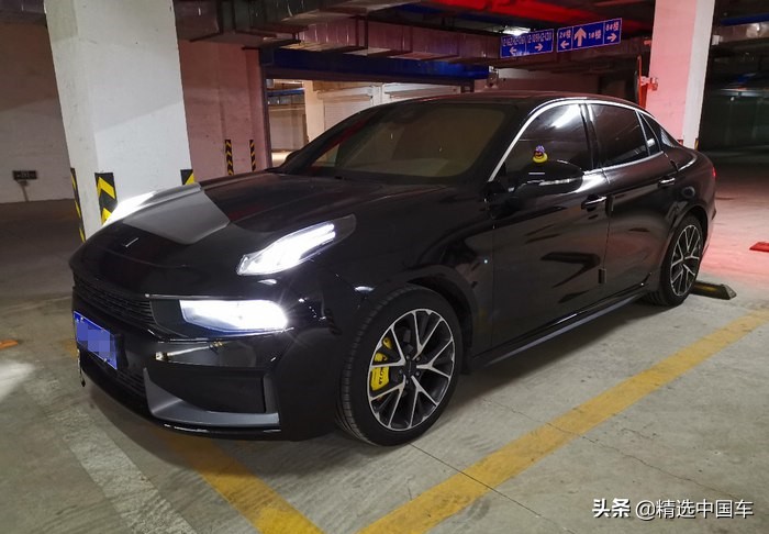 领克03改装大鲍鱼刹车卡钳罩,网友:成事不足败事有余