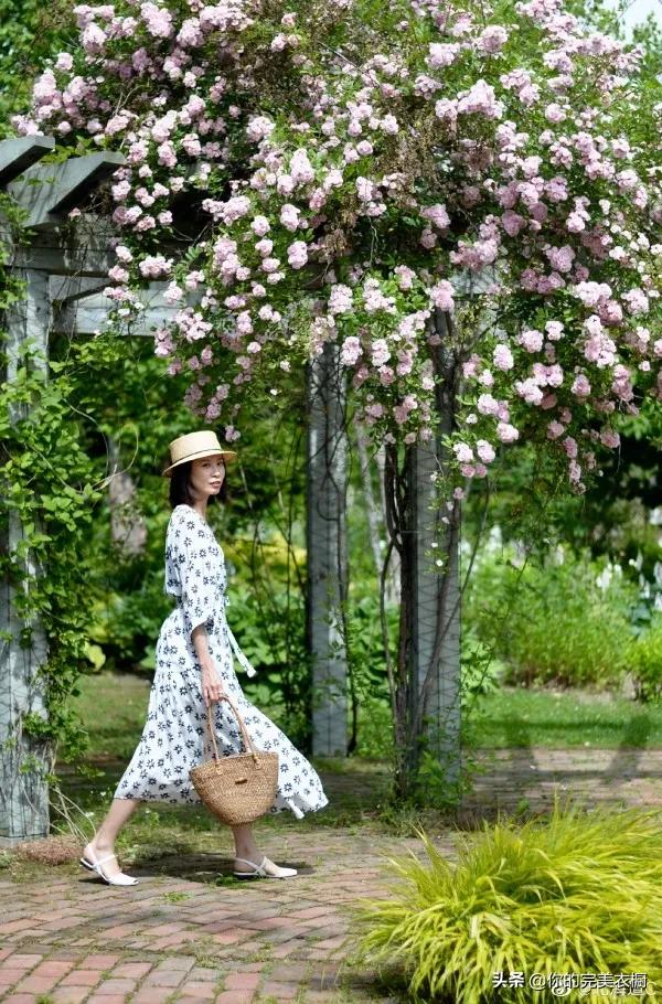 大牌小鱼嘴凉鞋,高颜值洞洞凉鞋单品