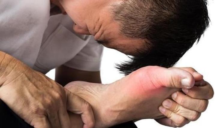 为什么老人家得痛风越来越频繁了,痛风患者如何注意预防痛风复发