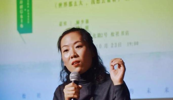 辞职去看世界的老师现状,辞职看世界的女教师现状