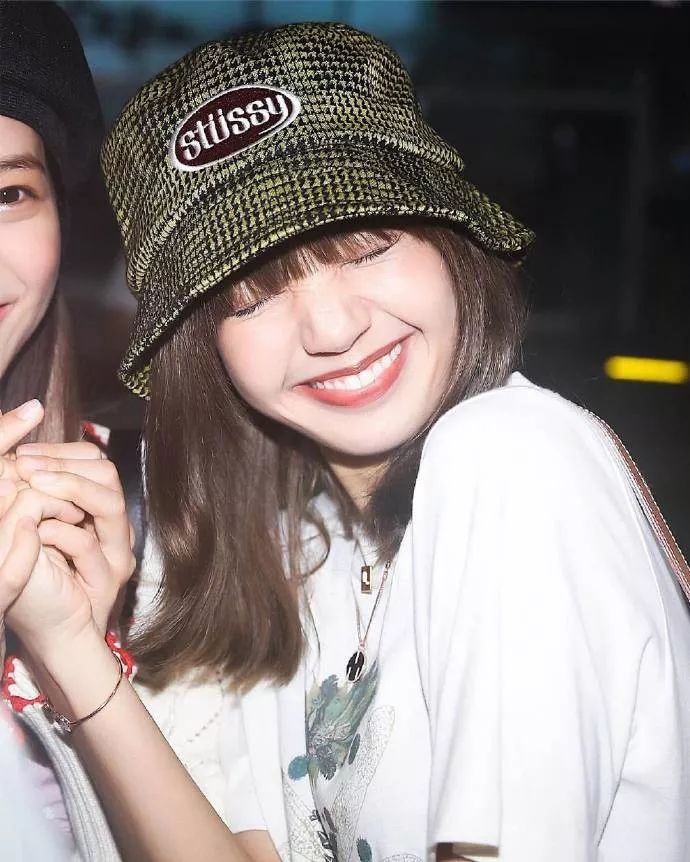 女明星夏季清爽干净穿搭,女明星穿着很清新