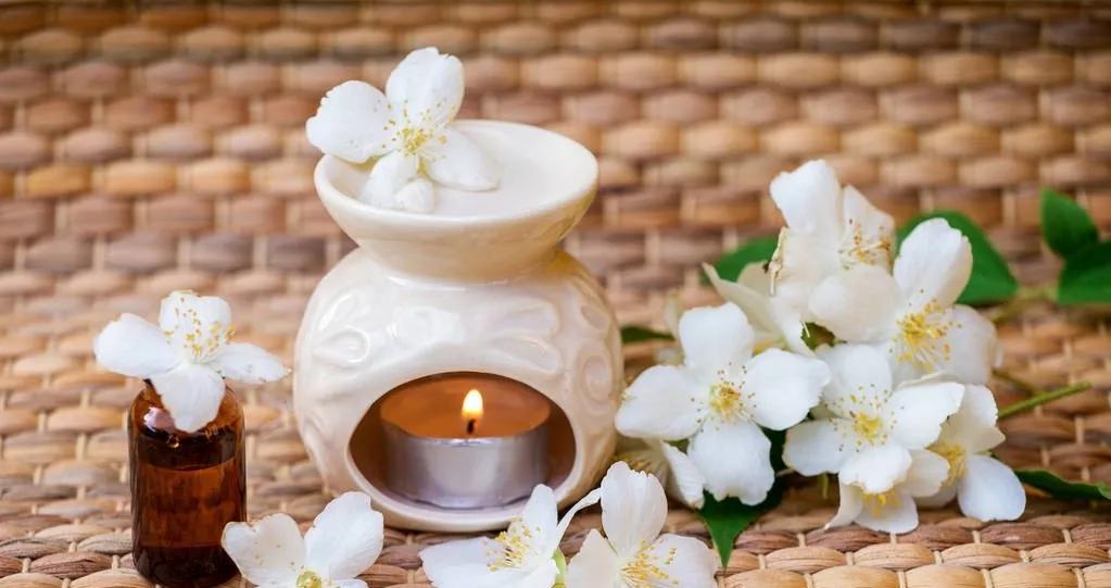 推拿精油注意事项,精油推背注意事项禁忌症