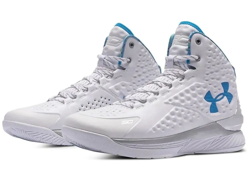 curry1什么时候出,curry1小前锋能穿吗