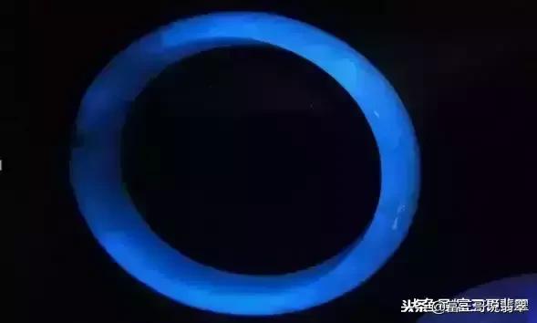 怎么鉴定真翡翠和假翡翠,a货翡翠和b货翡翠鉴定方法一样吗