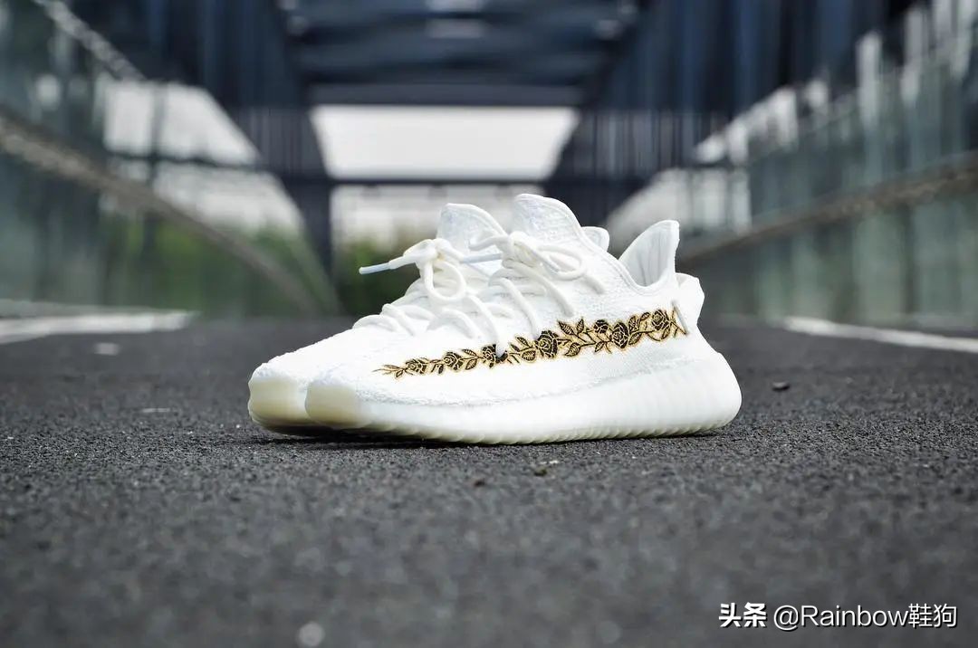 小众不烂大街的yeezy350 (女生最值得入手的yeezy350)