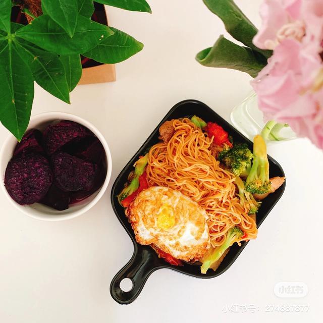 新手怎么学会炒面,分享最简单方便实用的炒面方法