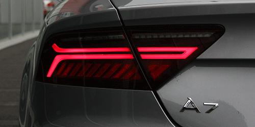 奥迪车灯被称为什么,奥迪车灯为什么这么漂亮