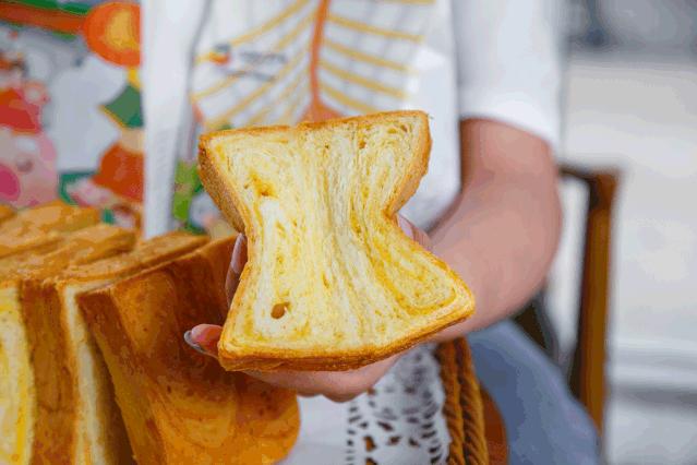 凭借一条吐司火遍全国大江南北，这次终于来到昆明了