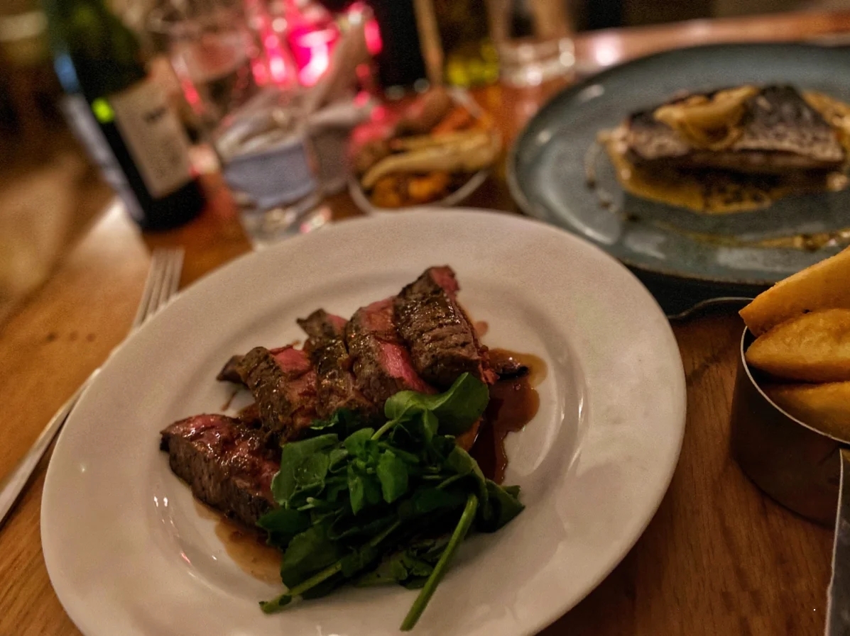 巴斯温泉小镇在哪里,巴斯温泉小镇