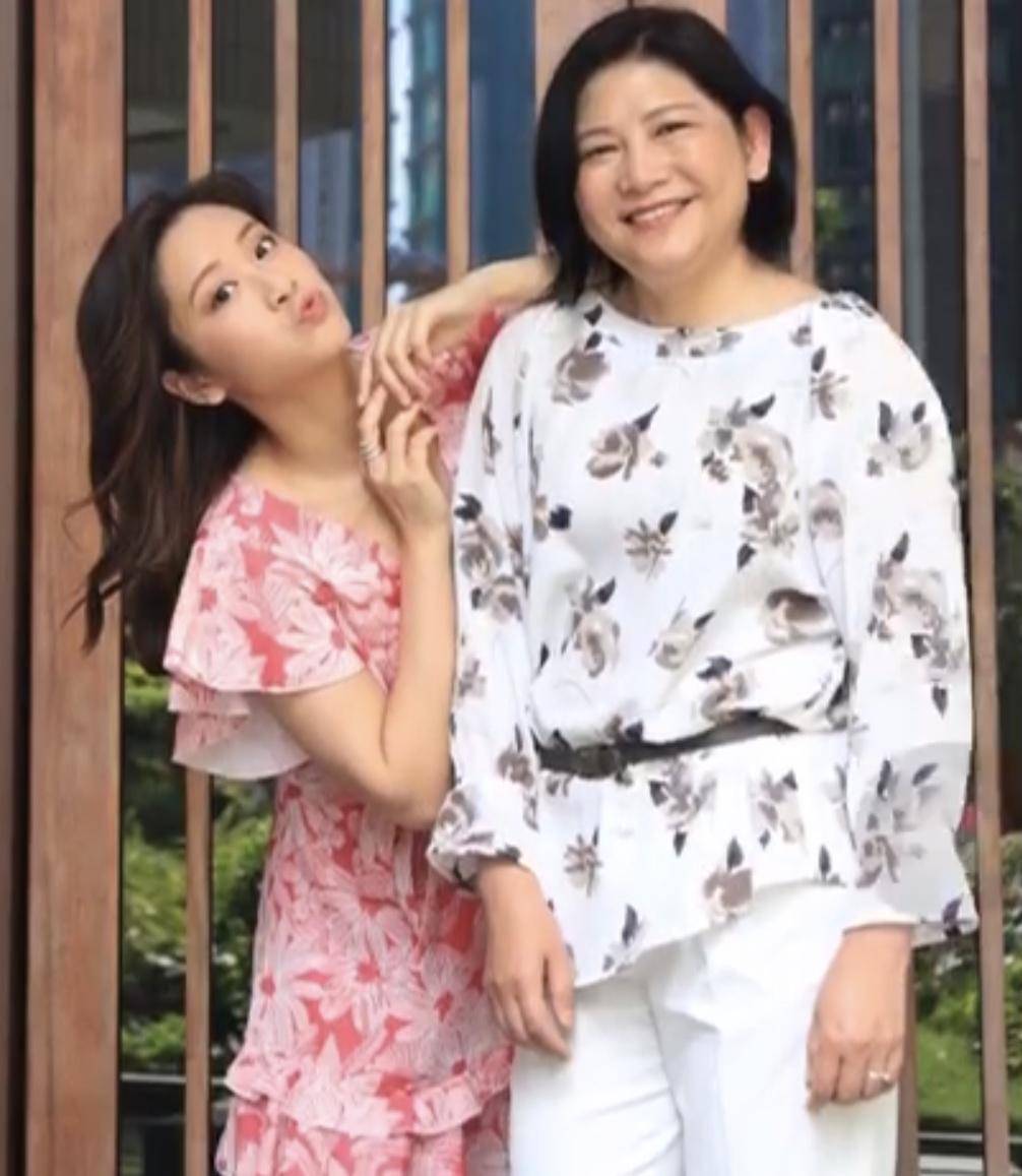 佘诗曼接班人！TVB小花新剧演技爆发获赞，生活中是孝顺女