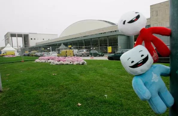 历年冬奥会会标图片,各届奥运会和冬奥会标志