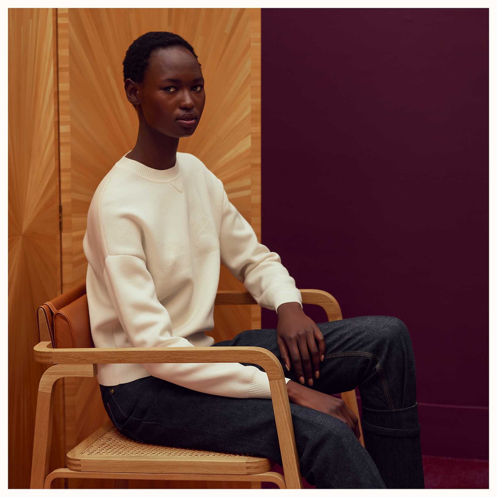 纯色卫衣简单大方,既好看又不失单调的卫衣