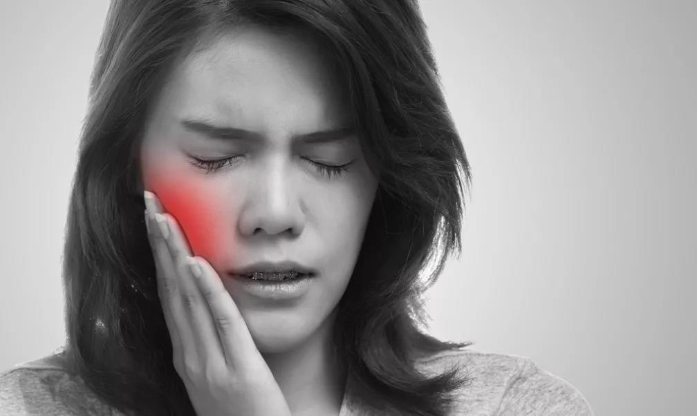 蛀牙不补还可以忍忍,补完牙反而更疼了!被坑坏了