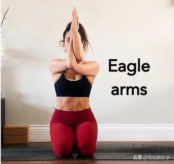 疏通胸部经络瑜伽最简单动作,疏通乳房的瑜伽体式