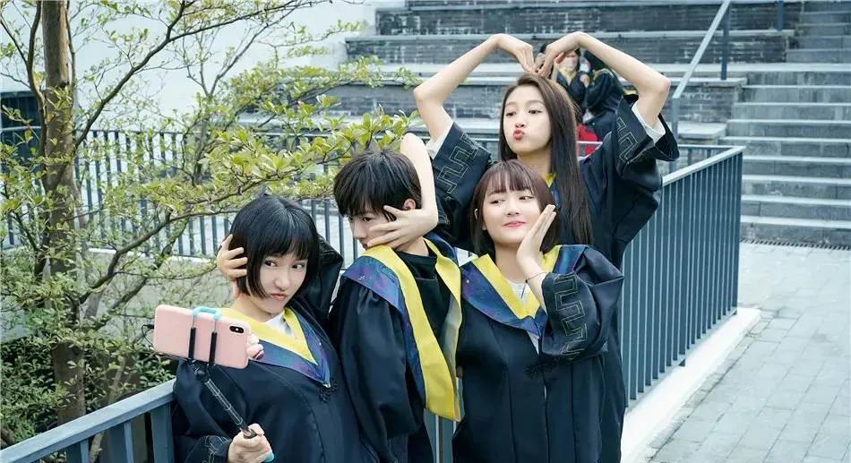 关晓彤现在的评价,关晓彤被人评价