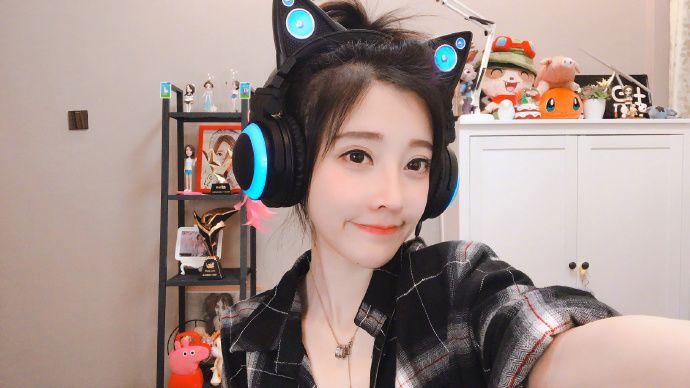 知识分享主播在直播间的玩法技巧,主播掌握这些技巧完美度过新手期