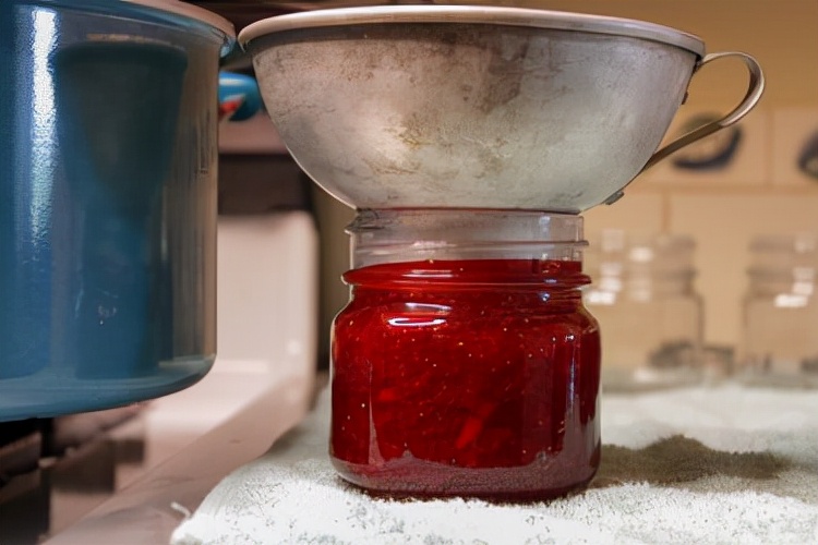 草莓酱不密封能保存多久,草莓酱可以冻多久保存