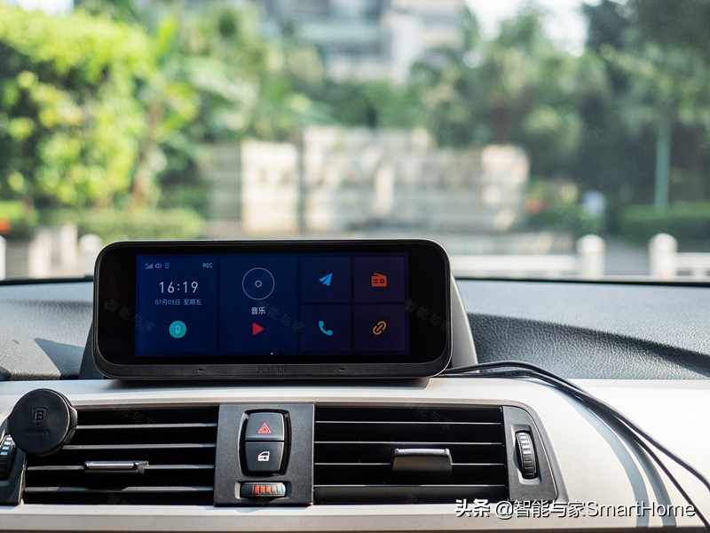 70迈智能行车助手新一代产品,70迈智能行车助手最新版本