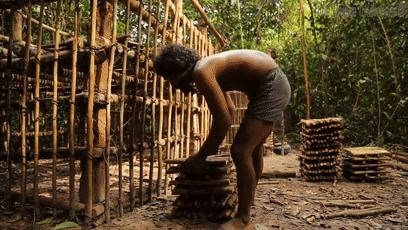 木棍怎么挖出泳池,一根棍子挖出一个游泳池