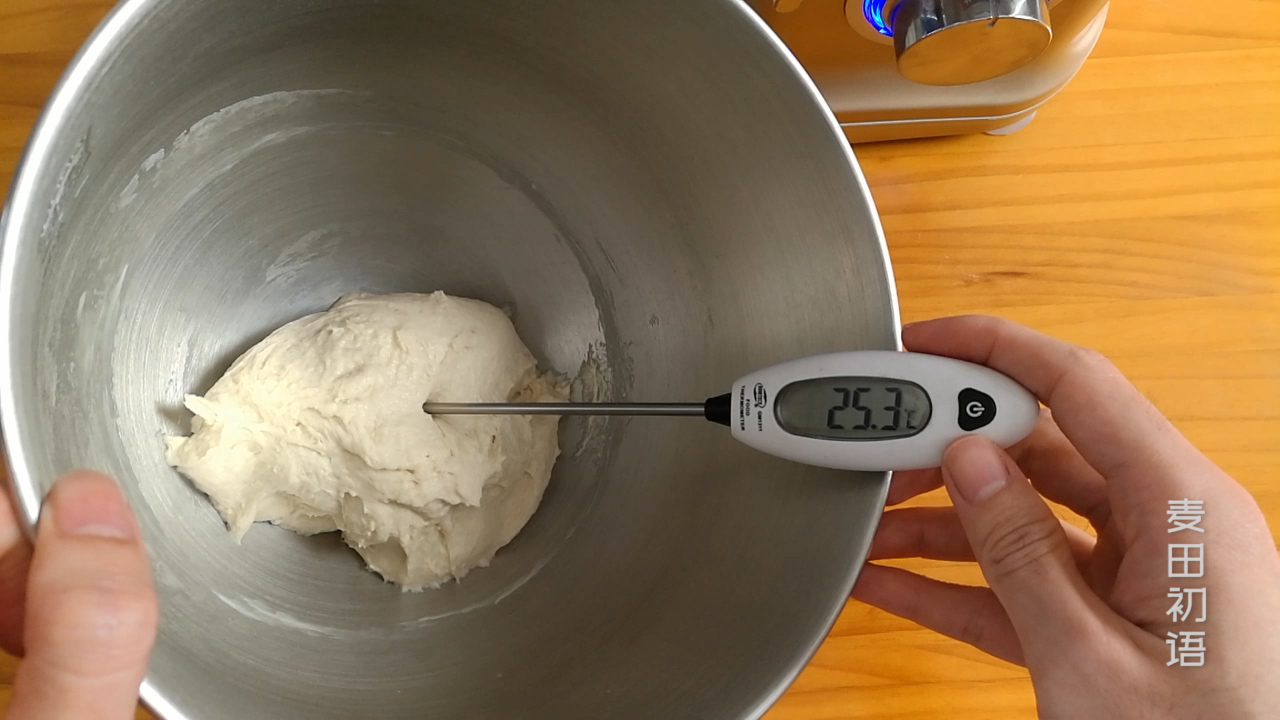 简单易学的披萨饼胚教程,意式超薄披萨饼胚家庭做法