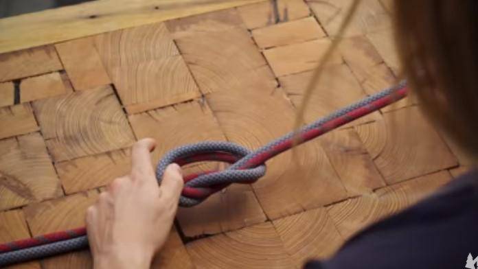 攀岩可以自动解开的绳子打结方法,攀岩怎么样打结可以来回收缩