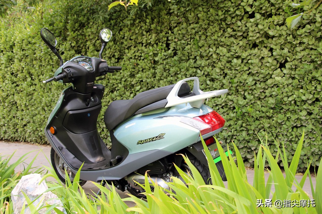 被忽视的都市精灵，经济环保的王野睿御国四电喷摩托车